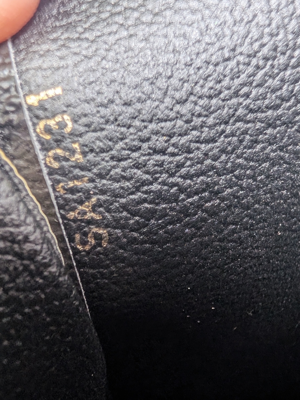 Louis Vuitton LIMITED WILD AT HEART‎ TOILETRY 26, with Conversion Crossbody - Picture 10 of 14